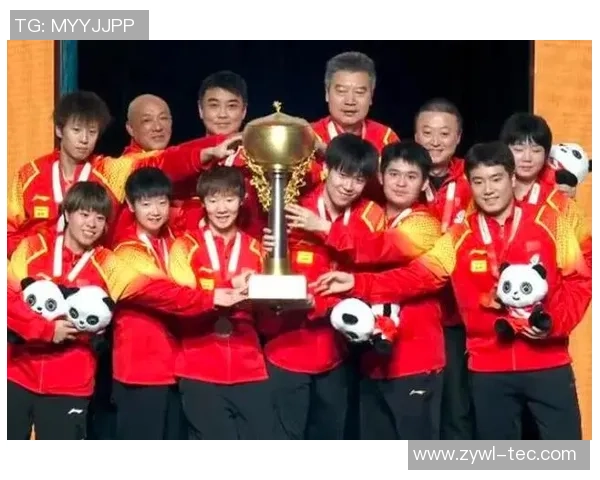 中国队8-1力克日本队，以11连胜夺冠，完成混团世界杯三连冠